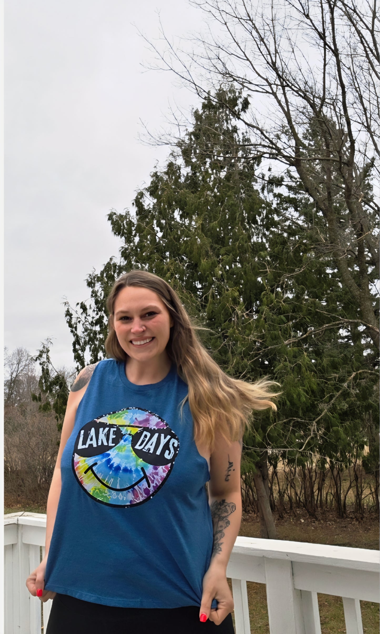 Lake Days Smiley Cropped Tank
